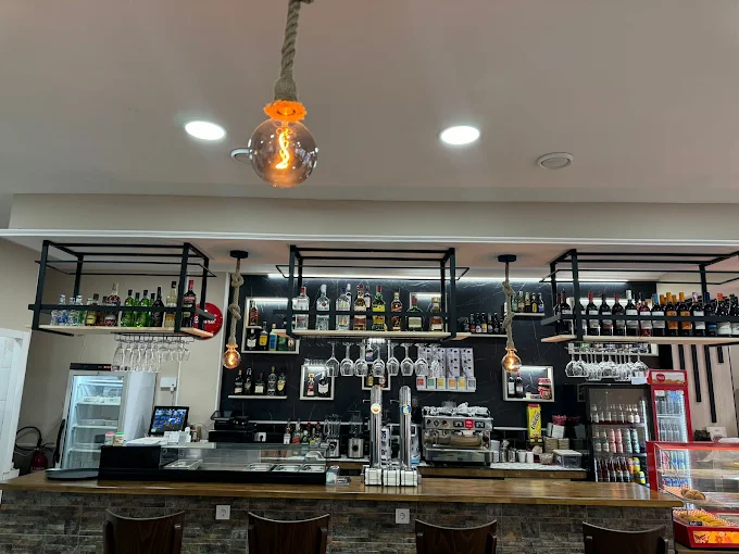 Restaurante colombiano Tizones Bar Cafetería en Alcalá de Henares